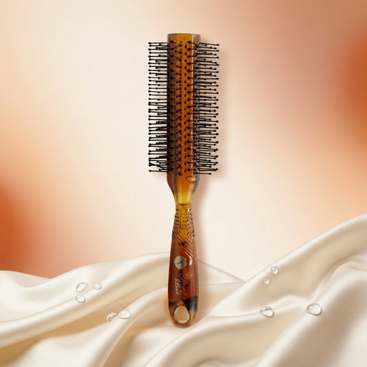 AI shoot - young-look-hair-brush-tuffting-rb-963